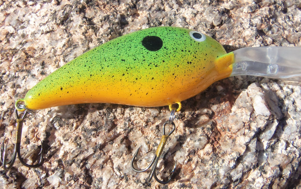 Custom Green Yellow Orange Crankbait Bass Pike Fishing Lure Hand