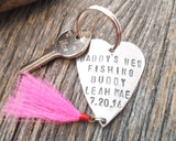 Personalized Fishing Lure Keychain for New Dad Gift for Daddy Stamped Key Chain for Men Custom Metal Keyring New Baby Grandpa Fishing Buddy