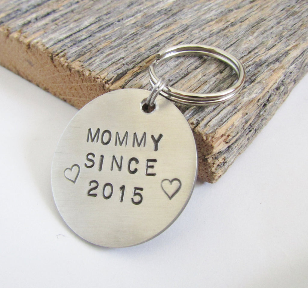 New Mom Jewelry for Mother Keychain Mommy Keyring Personalized Women's Keychain New Mommy Gift for Daughter In Law Present Mom Birthday Gift